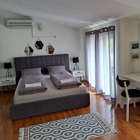 מוסטר Apartments Thea מראה חיצוני תמונה