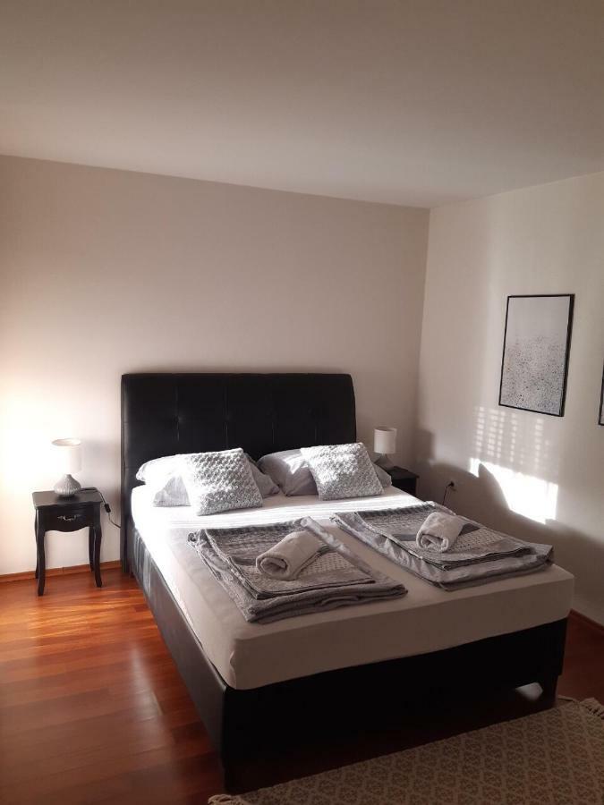 מוסטר Apartments Thea מראה חיצוני תמונה
